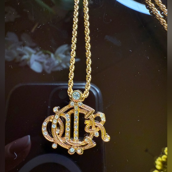 LOT 1817 18K gold plated Christian Dior vintage monog necklace with crystals - Picture 1 of 10
